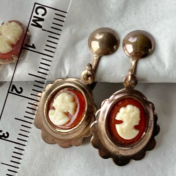 Vintage Celluloid Cameo Screw Back Copper Alloy Earrings - Picture 15 of 16